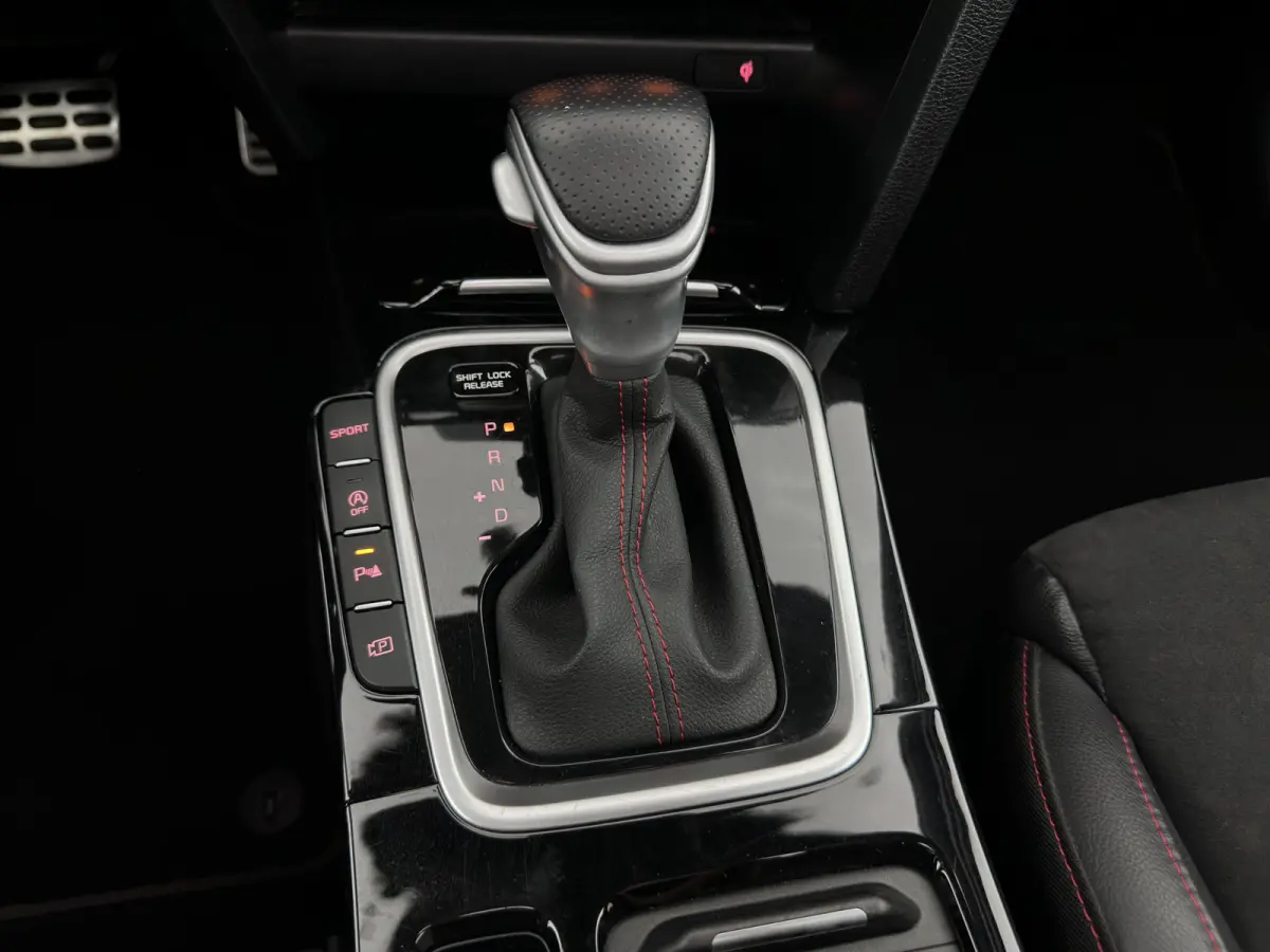 1.6 T-GDi GT (INCL.BTW) *PANO | LEATHER-MICROFIBRE | FULL-LED | MEMORY-PACK | JBL-SOUND | ADAPTIVE-CRUISE | BLIND-SPOT | HEATED-SPORTSEATS | CAMERA | KEYLESS | DIGI-COCKPIT | NAVI-FULLMAP | 
