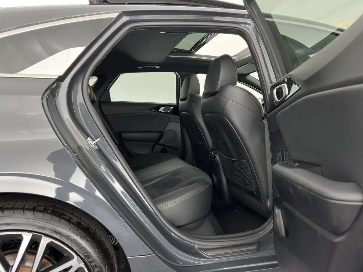 1.6 T-GDi GT (INCL.BTW) *PANO | LEATHER-MICROFIBRE | FULL-LED | MEMORY-PACK | JBL-SOUND | ADAPTIVE-CRUISE | BLIND-SPOT | HEATED-SPORTSEATS | CAMERA | KEYLESS | DIGI-COCKPIT | NAVI-FULLMAP | 