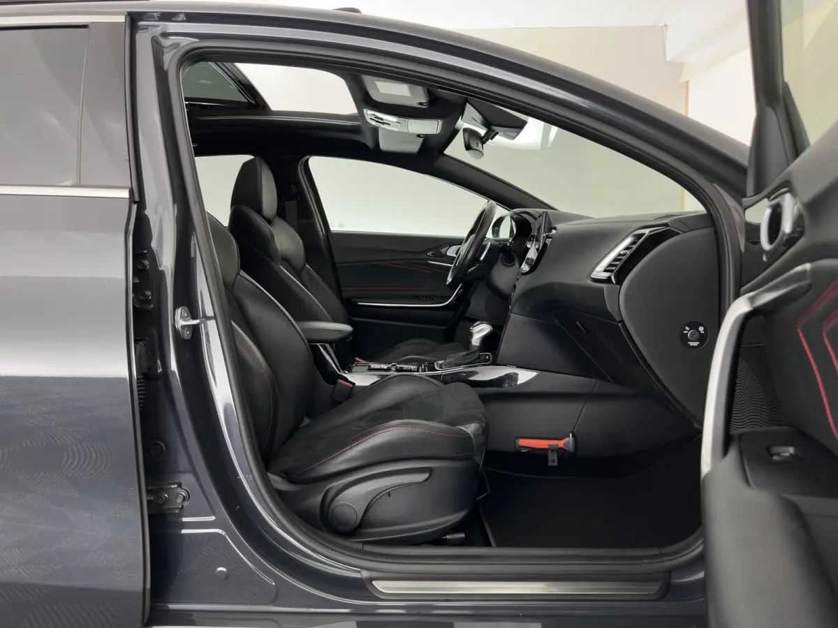 1.6 T-GDi GT (INCL.BTW) *PANO | LEATHER-MICROFIBRE | FULL-LED | MEMORY-PACK | JBL-SOUND | ADAPTIVE-CRUISE | BLIND-SPOT | HEATED-SPORTSEATS | CAMERA | KEYLESS | DIGI-COCKPIT | NAVI-FULLMAP | 
