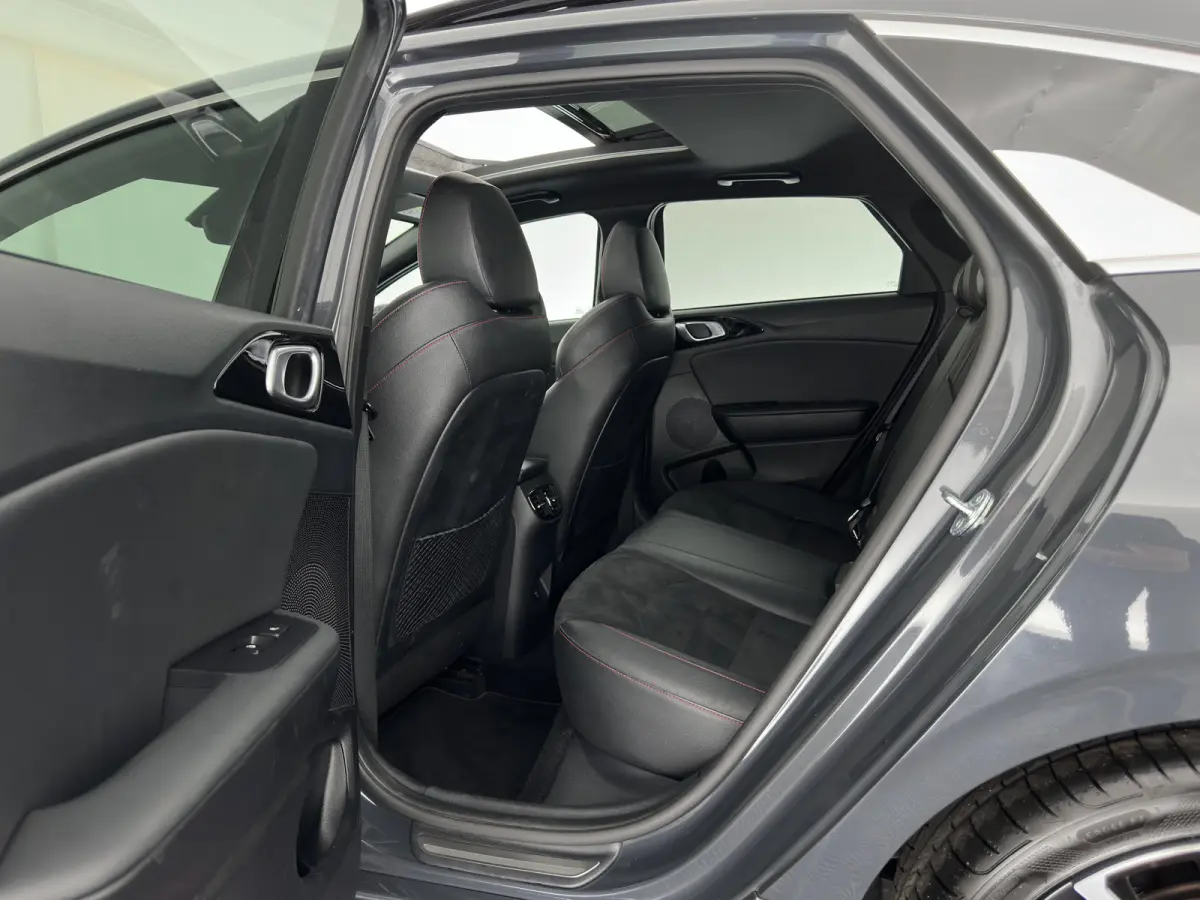 1.6 T-GDi GT (INCL.BTW) *PANO | LEATHER-MICROFIBRE | FULL-LED | MEMORY-PACK | JBL-SOUND | ADAPTIVE-CRUISE | BLIND-SPOT | HEATED-SPORTSEATS | CAMERA | KEYLESS | DIGI-COCKPIT | NAVI-FULLMAP | 