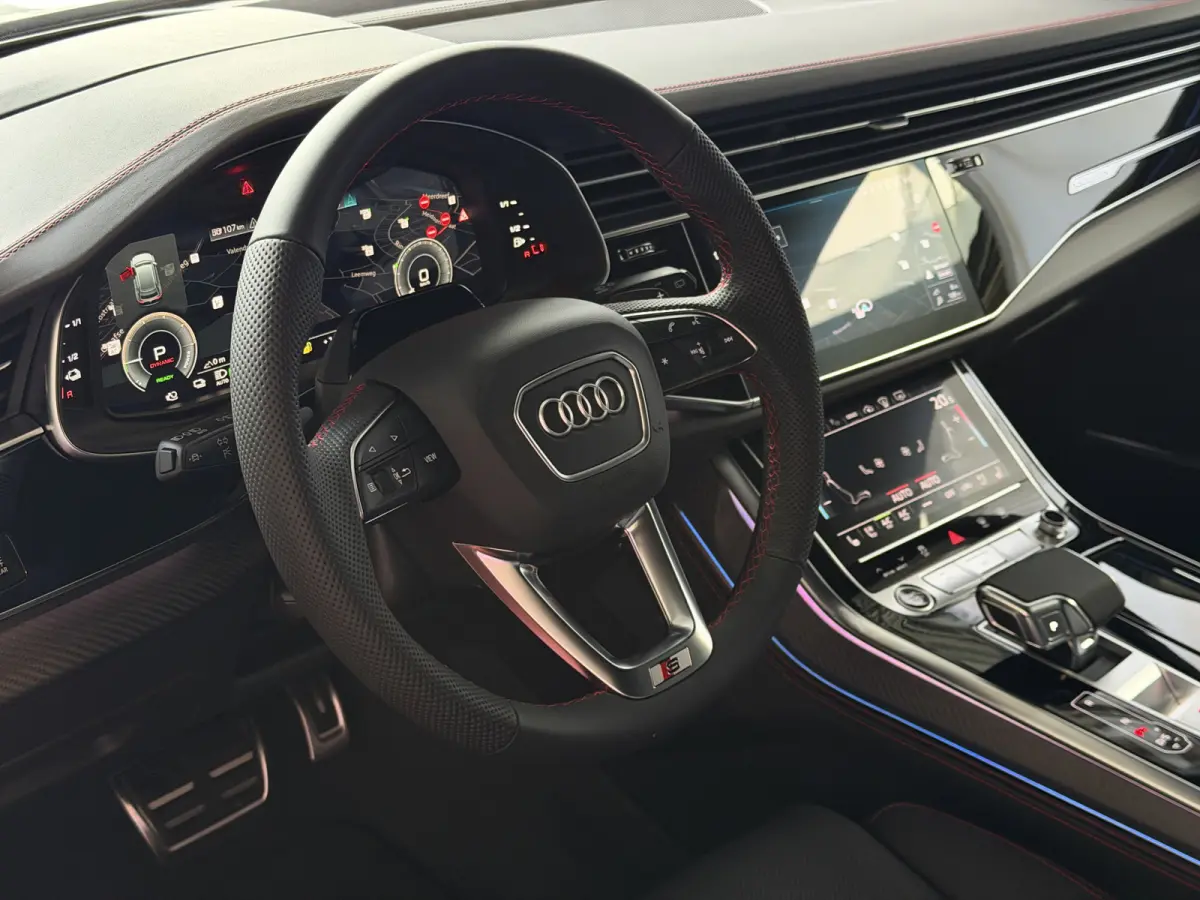 60 TFSI E COMPETITION LUCHTVERING SOFT.CLOSE 23''LMV B&O ACHTERAS.BST VALCONA LEER TREKHAAK HEADUP CARBON.INT MATRIX/LASER NIEUWE ONGEBRUIKTE AUTO