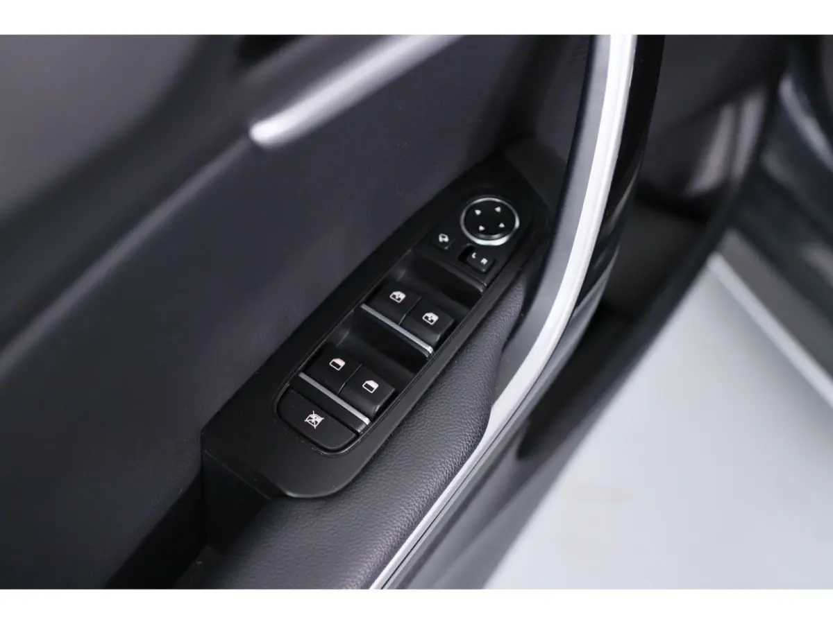 1.0 T-GDI GT-Line Edition | Camera | Navigatie | Climate control | DAB | Cruise control | Parkeersensoren | Lichtmetalen Velgen