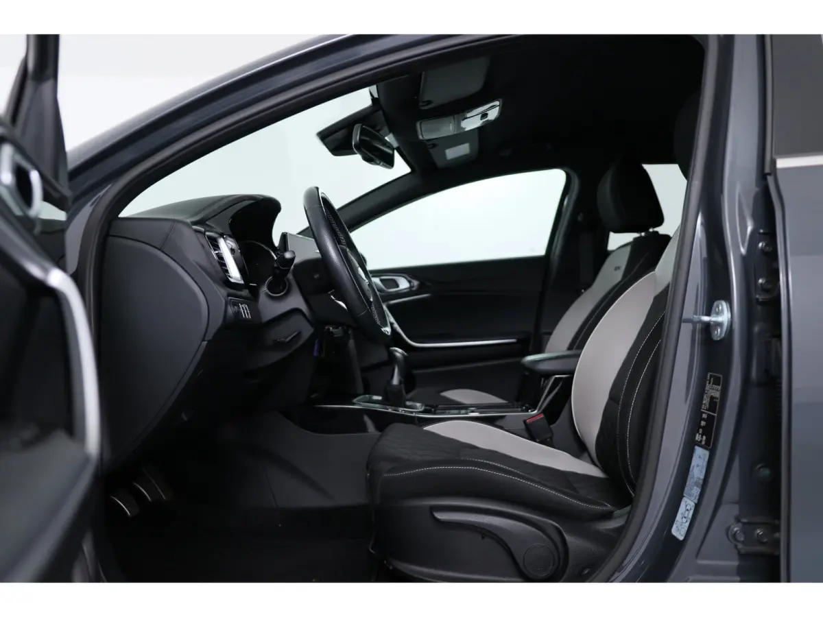 1.0 T-GDI GT-Line Edition | Camera | Navigatie | Climate control | DAB | Cruise control | Parkeersensoren | Lichtmetalen Velgen