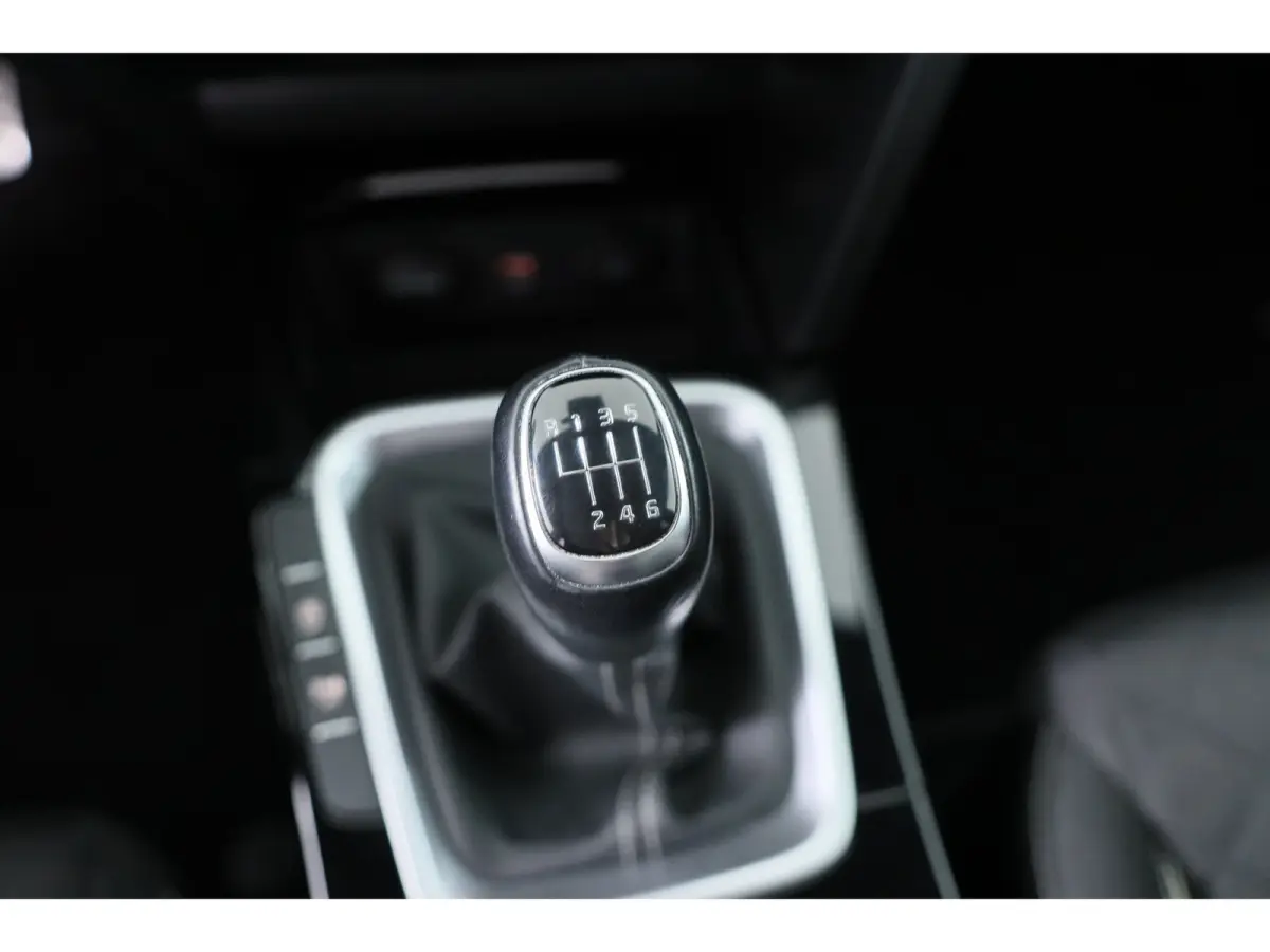 1.0 T-GDI GT-Line Edition | Camera | Navigatie | Climate control | DAB | Cruise control | Parkeersensoren | Lichtmetalen Velgen