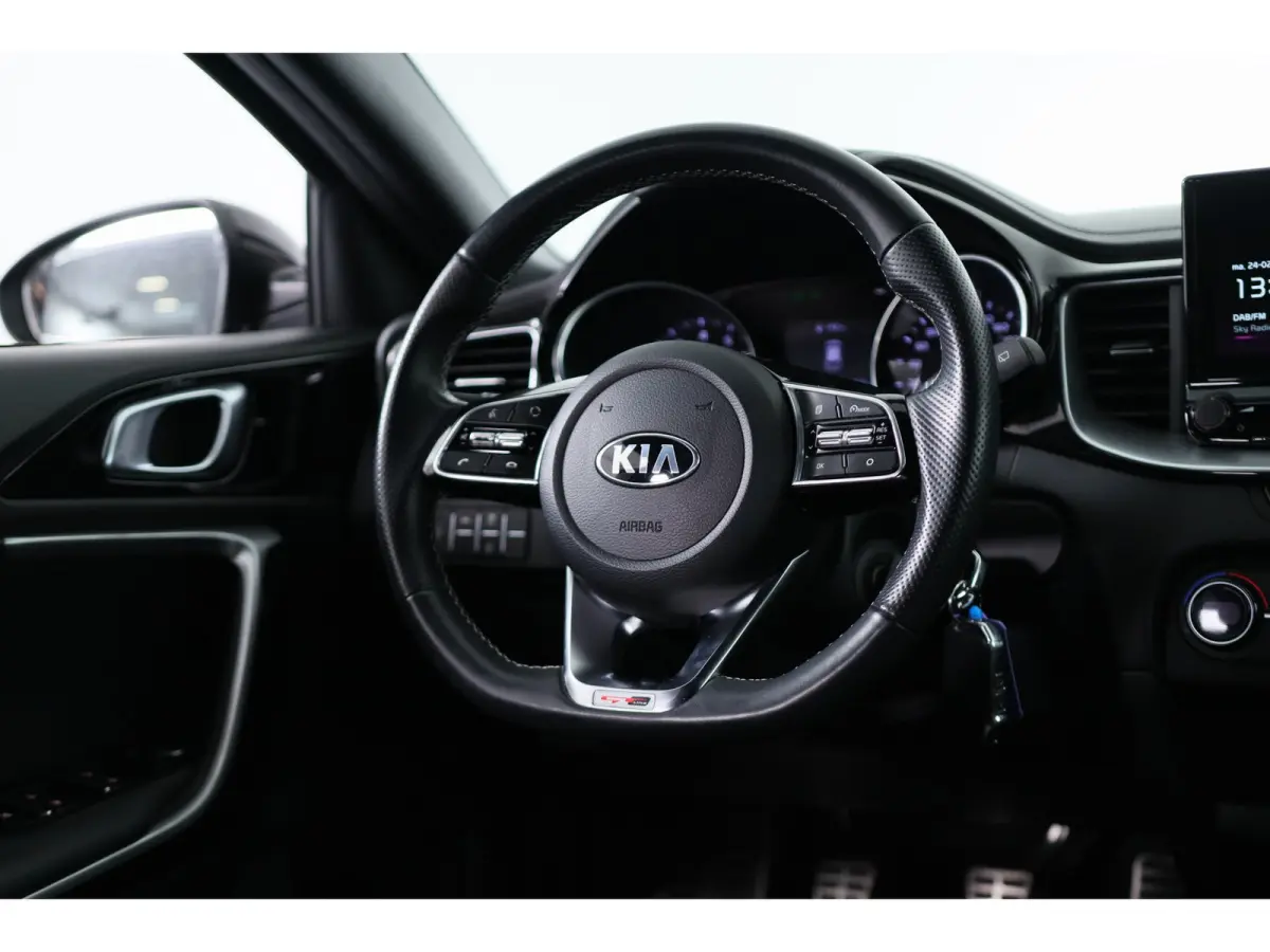 1.0 T-GDI GT-Line Edition | Camera | Navigatie | Climate control | DAB | Cruise control | Parkeersensoren | Lichtmetalen Velgen