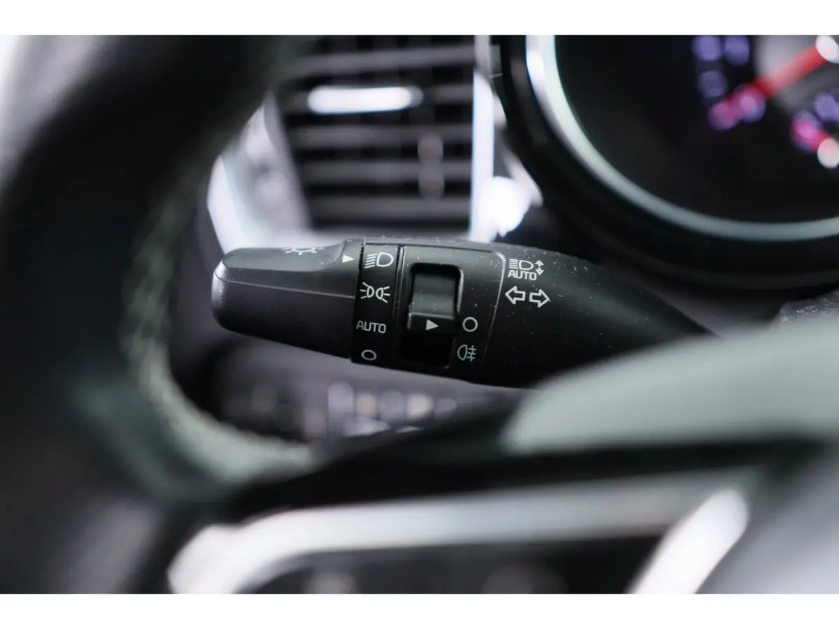 1.0 T-GDI GT-Line Edition | Camera | Navigatie | Climate control | DAB | Cruise control | Parkeersensoren | Lichtmetalen Velgen