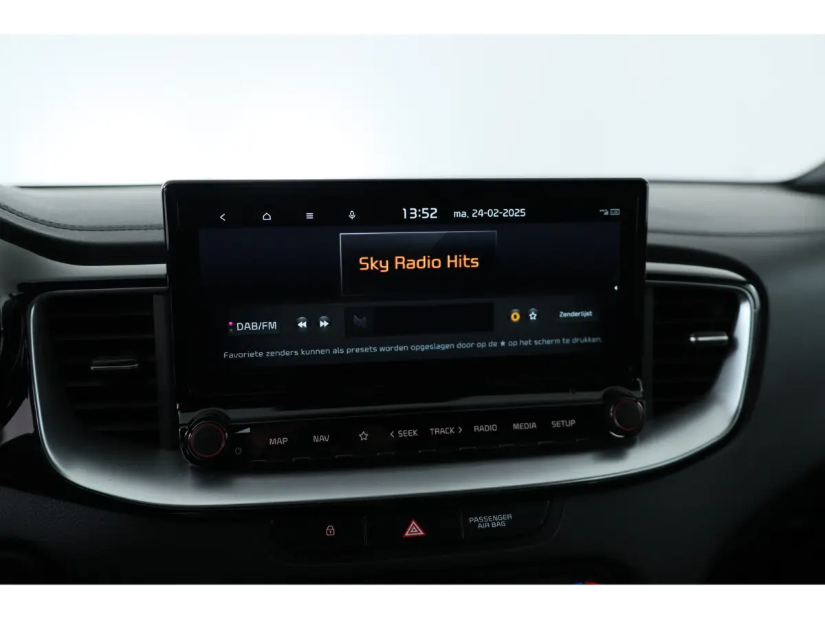 1.0 T-GDI GT-Line Edition | Camera | Navigatie | Climate control | DAB | Cruise control | Parkeersensoren | Lichtmetalen Velgen
