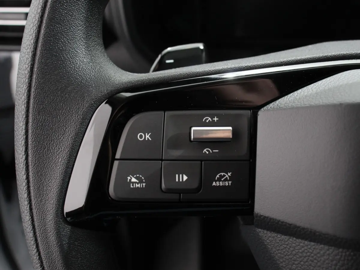 1.5 BlueHDi 130 S&S L2 Apple Carplay Trekhaak Navigatie Camera Cruise Control Airco Parkeersensoren