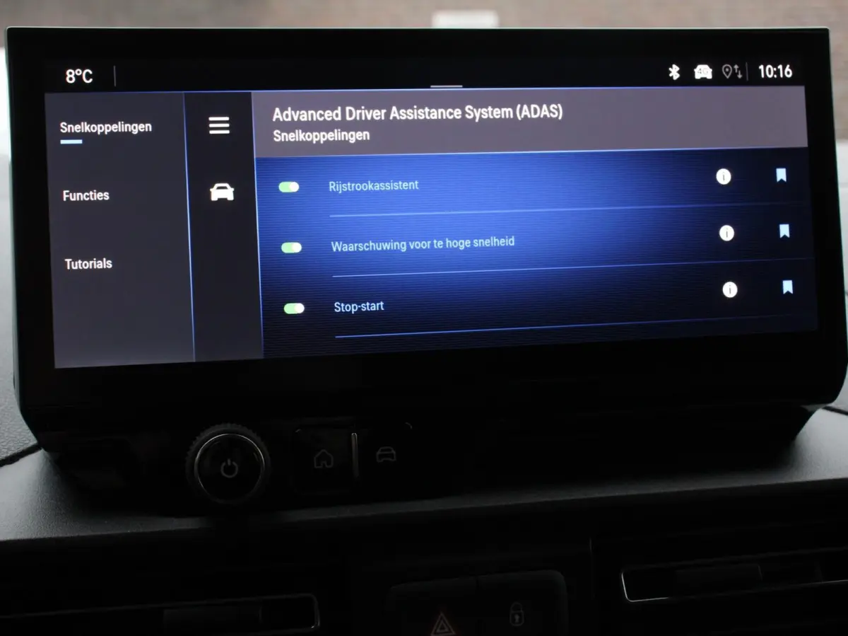 1.5 BlueHDi 130 S&S L2 Apple Carplay Trekhaak Navigatie Camera Cruise Control Airco Parkeersensoren
