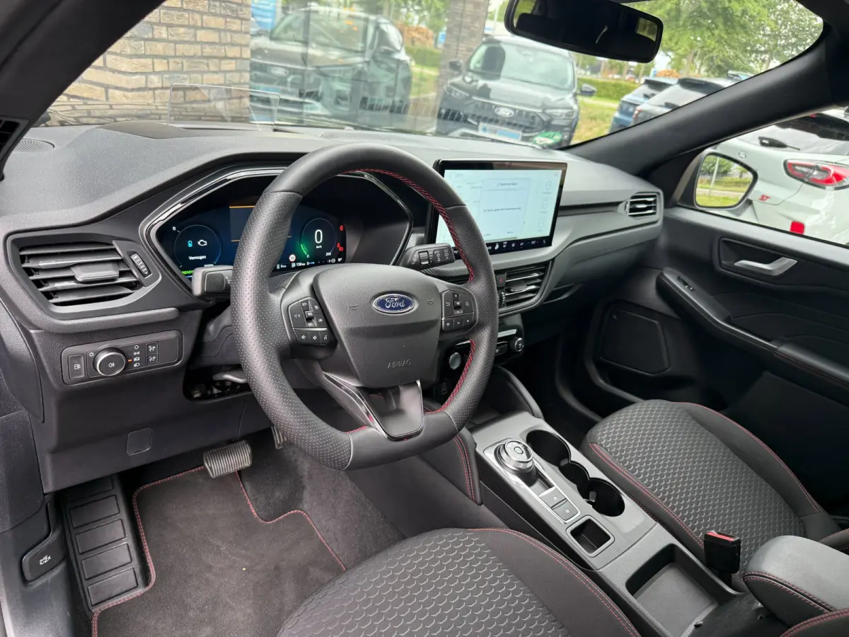 2.5 PHEV ST-Line Winter, Adop LED, HUD, Navi, Camera etc. etc.