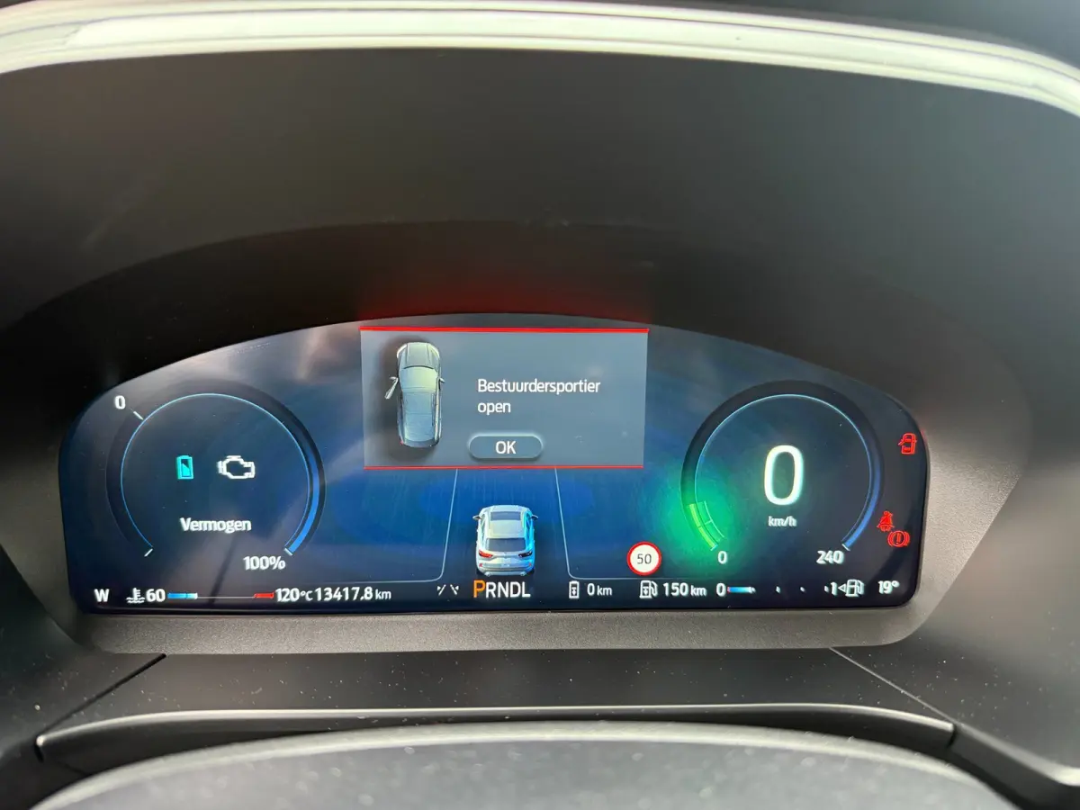 2.5 PHEV ST-Line Winter, Adop LED, HUD, Navi, Camera etc. etc.