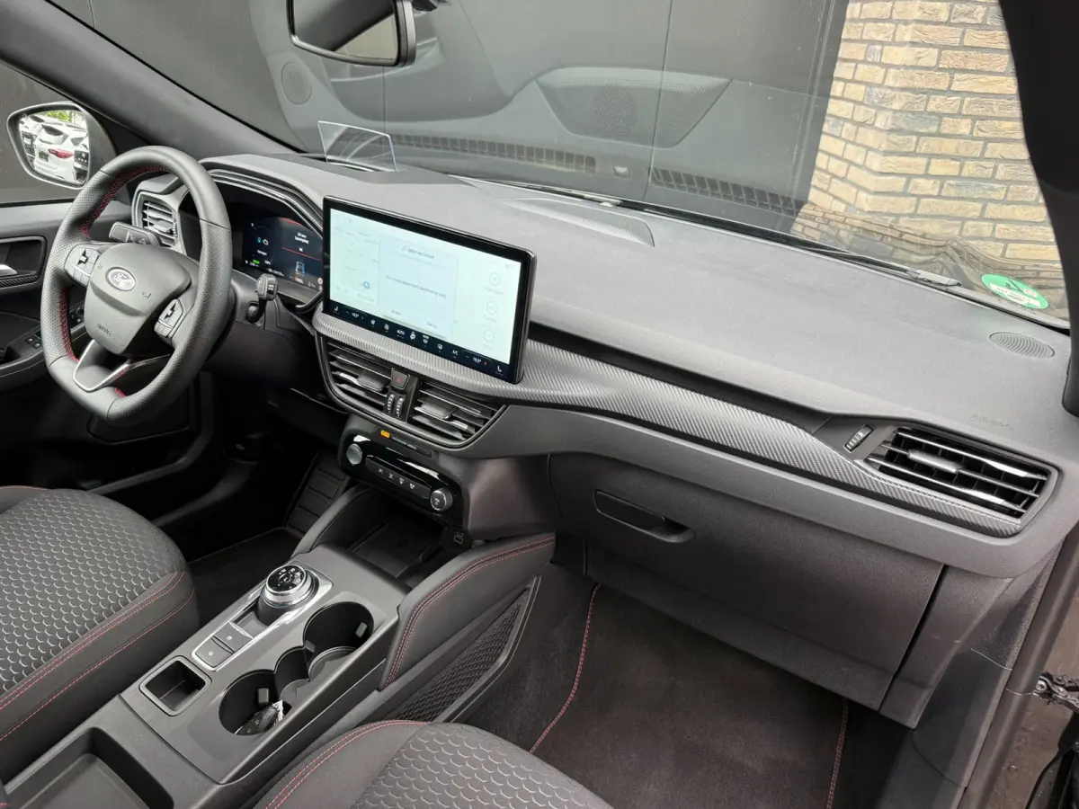 2.5 PHEV ST-Line Winter, Adop LED, HUD, Navi, Camera etc. etc.