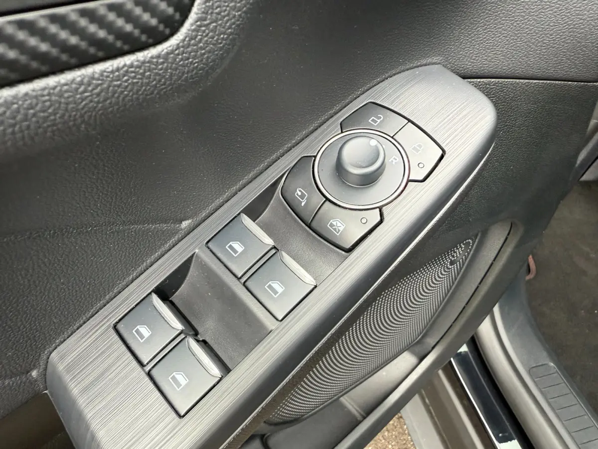 2.5 PHEV ST-Line Winter, Adop LED, HUD, Navi, Camera etc. etc.