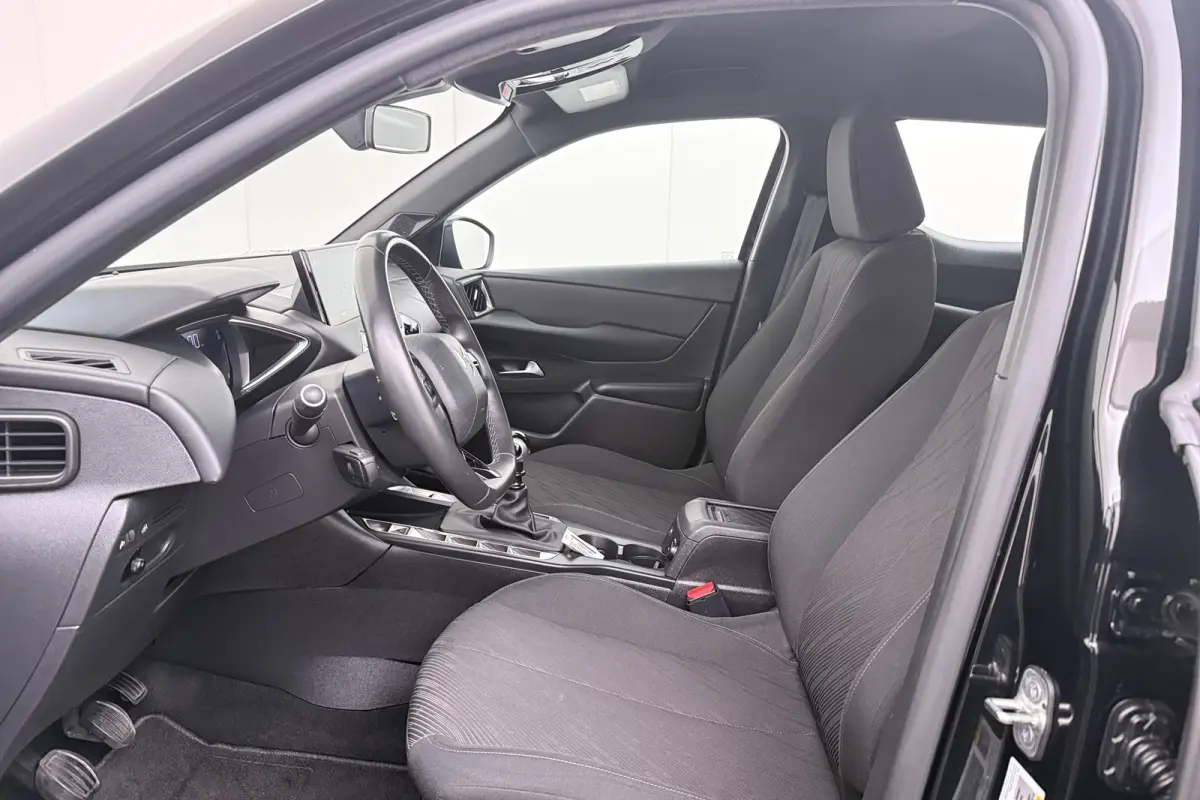 1.2 PureTech Business Trekhaak Carplay Cruise