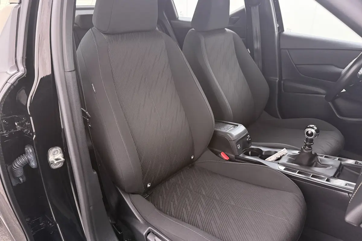 1.2 PureTech Business Trekhaak Carplay Cruise