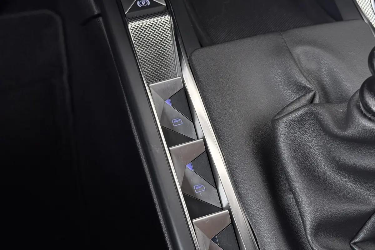 1.2 PureTech Business Trekhaak Carplay Cruise