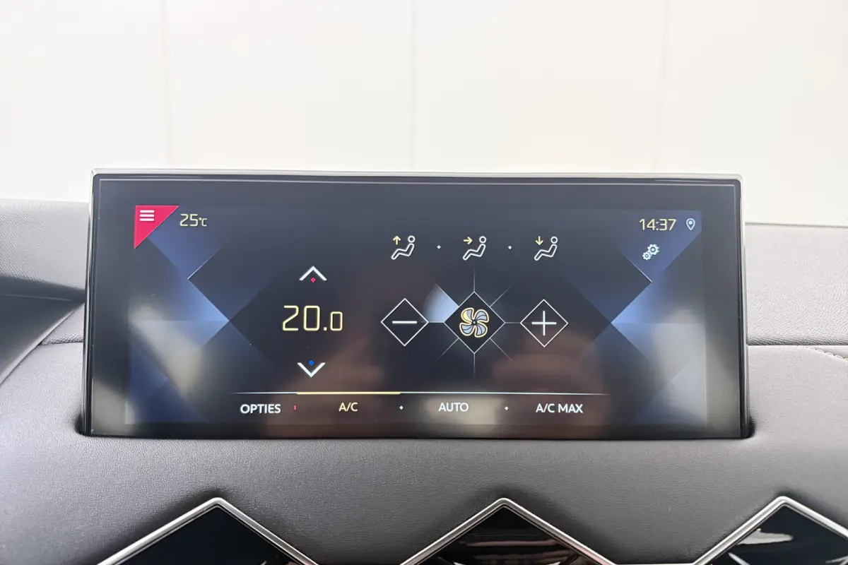 1.2 PureTech Business Trekhaak Carplay Cruise