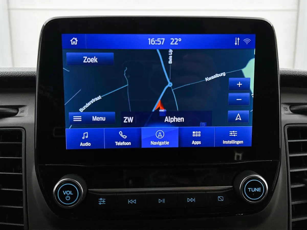 130pk Automaat L2H1 Trend Navigatie Camera Apple Carplay Trekhaak Cruise control Airco