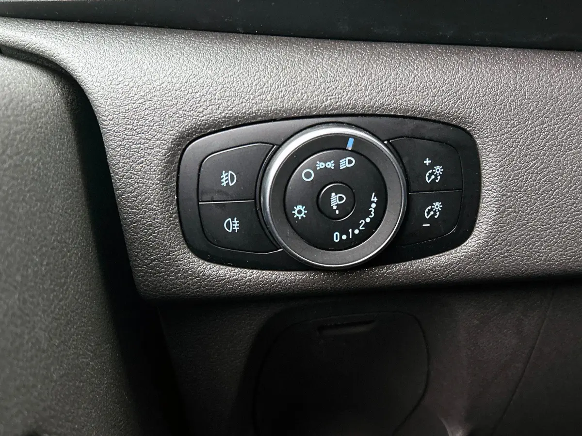 130pk Automaat L2H1 Trend Navigatie Camera Apple Carplay Trekhaak Cruise control Airco