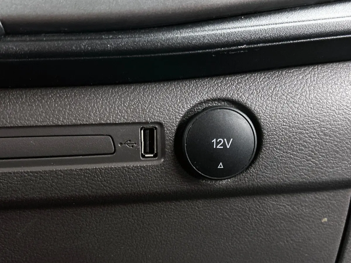 130pk Automaat L2H1 Trend Navigatie Camera Apple Carplay Trekhaak Cruise control Airco