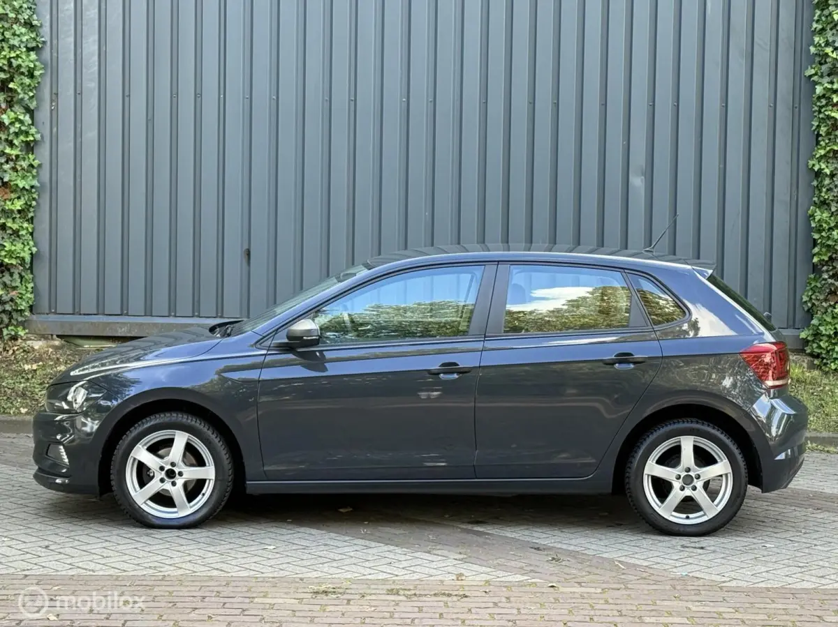 1.0 MPI Comfortline Business |1e Eignr|Navi
