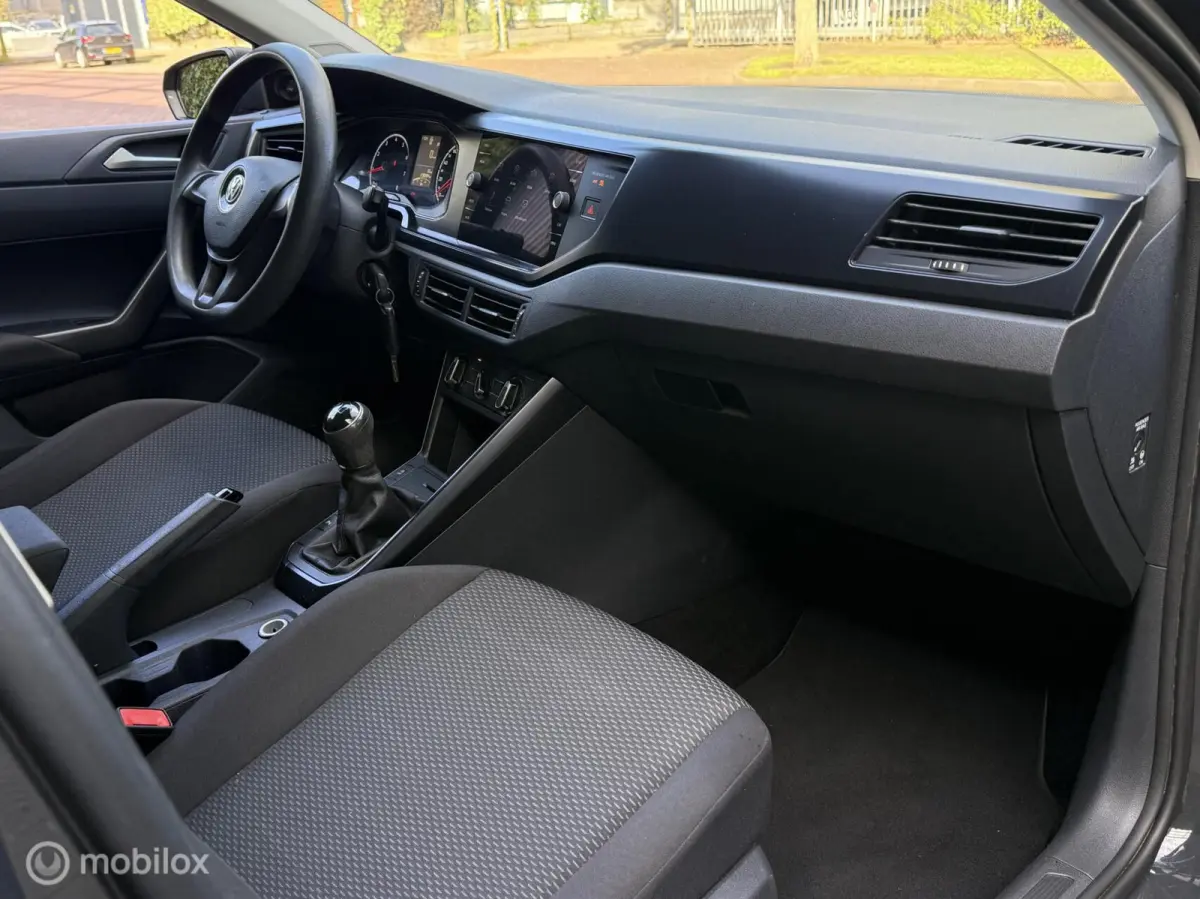 1.0 MPI Comfortline Business |1e Eignr|Navi