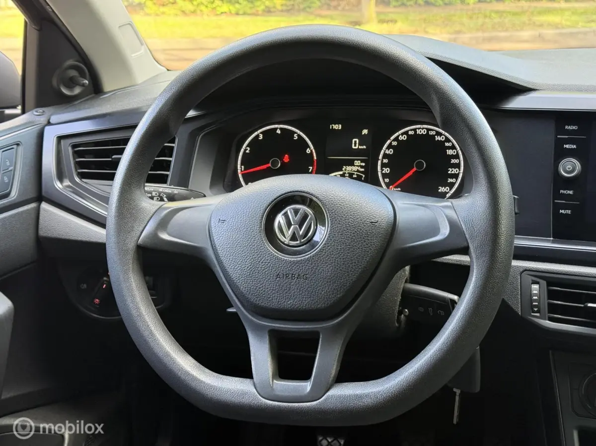 1.0 MPI Comfortline Business |1e Eignr|Navi