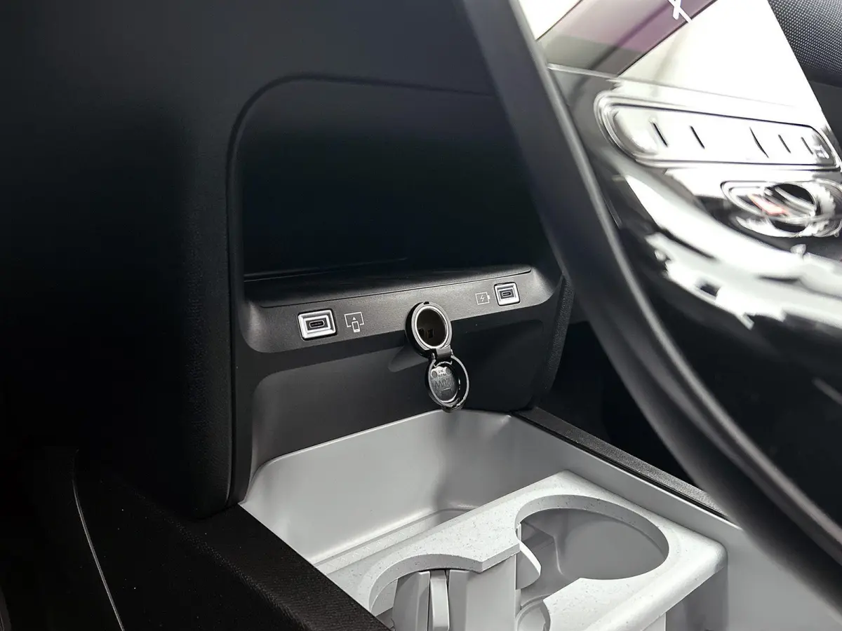 Plus Comfort Range 74 kWh | Navigatie | Accu 99% | Handsfree Kofferklep | Apple Carplay/Android Auto | Dodehoek Bewaking | Adaptieve Cruise Control | Head-Up Display |
