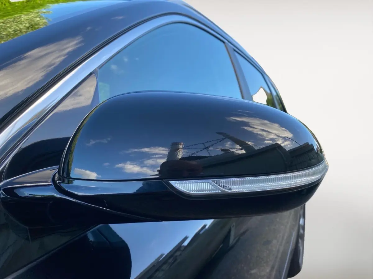 DynamicPlusLine 64 kWh Climate control | Stoel,- en stuurverwarming | Parkeercamera | Cruise control | Elek. schuif/kanteldak | 16 inch LM velgen |