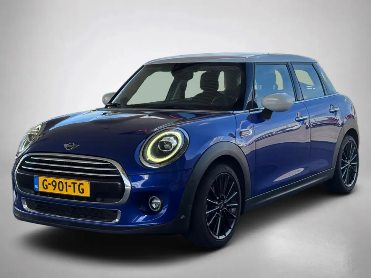 1.5 Cooper Business Edition(NL-auto, Goed onderh, Carplay, Navi, StoelV, Climate Con, Automaat, PDC V+A, Etc)