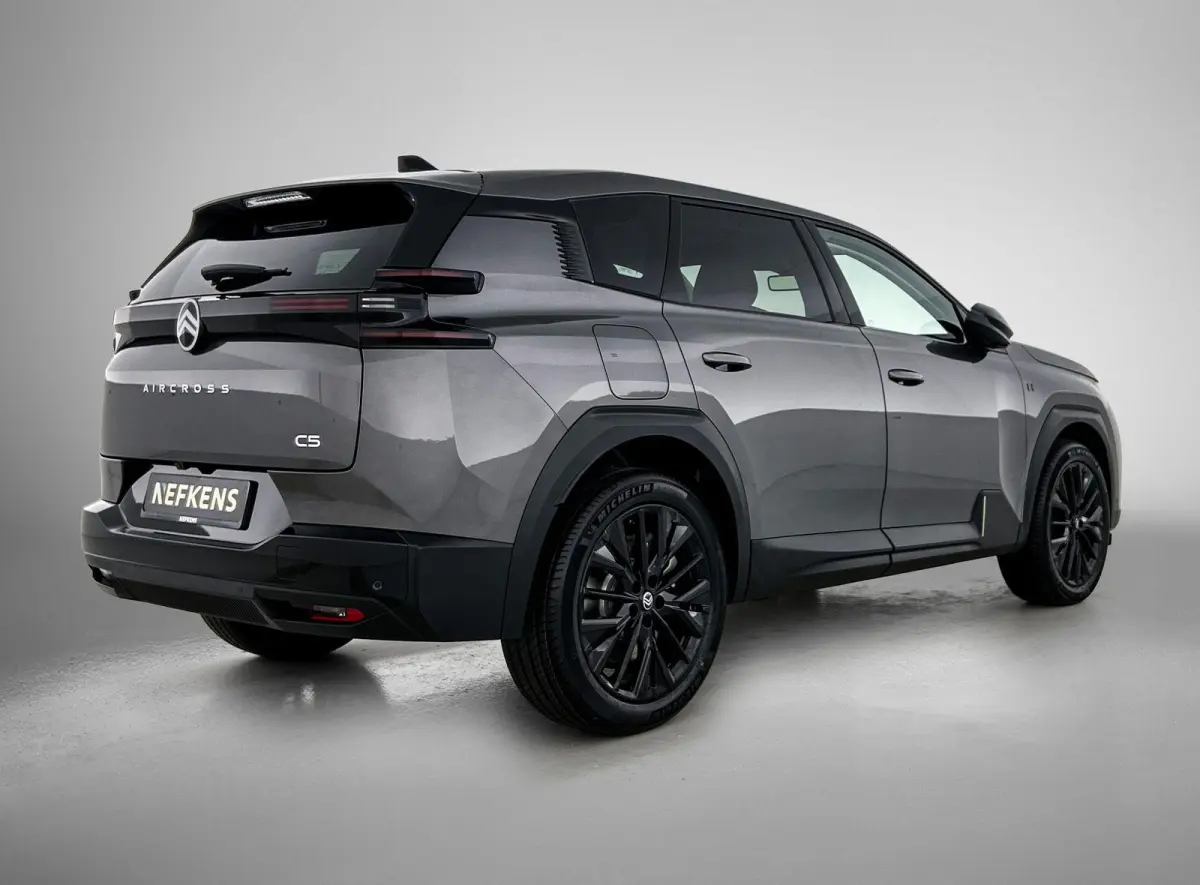 1.6 Plug-In Hybrid 225 Max | Elektrisch Verstelbare Massagestoelen | Dodehoekbewaking | Navigatie | Heads-Up Display | Handsfree Kofferklep | Adaptieve Cruise Control |