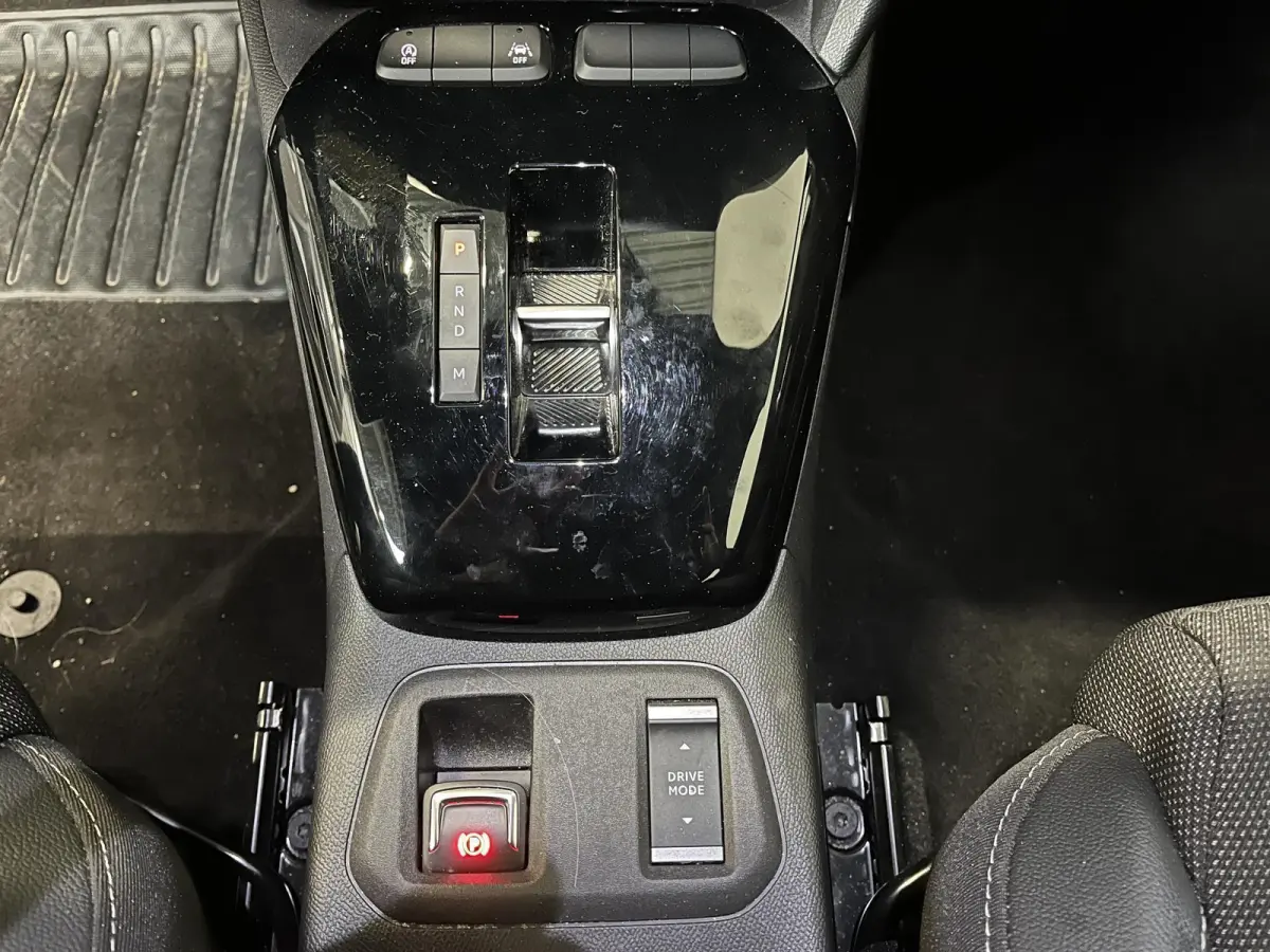 1.2 Turbo Automaat GS Line Airco Carplay Navigatie Cruise Control Full LED 16" Black Wheels PDC VA + Camera Virtual Cockpit