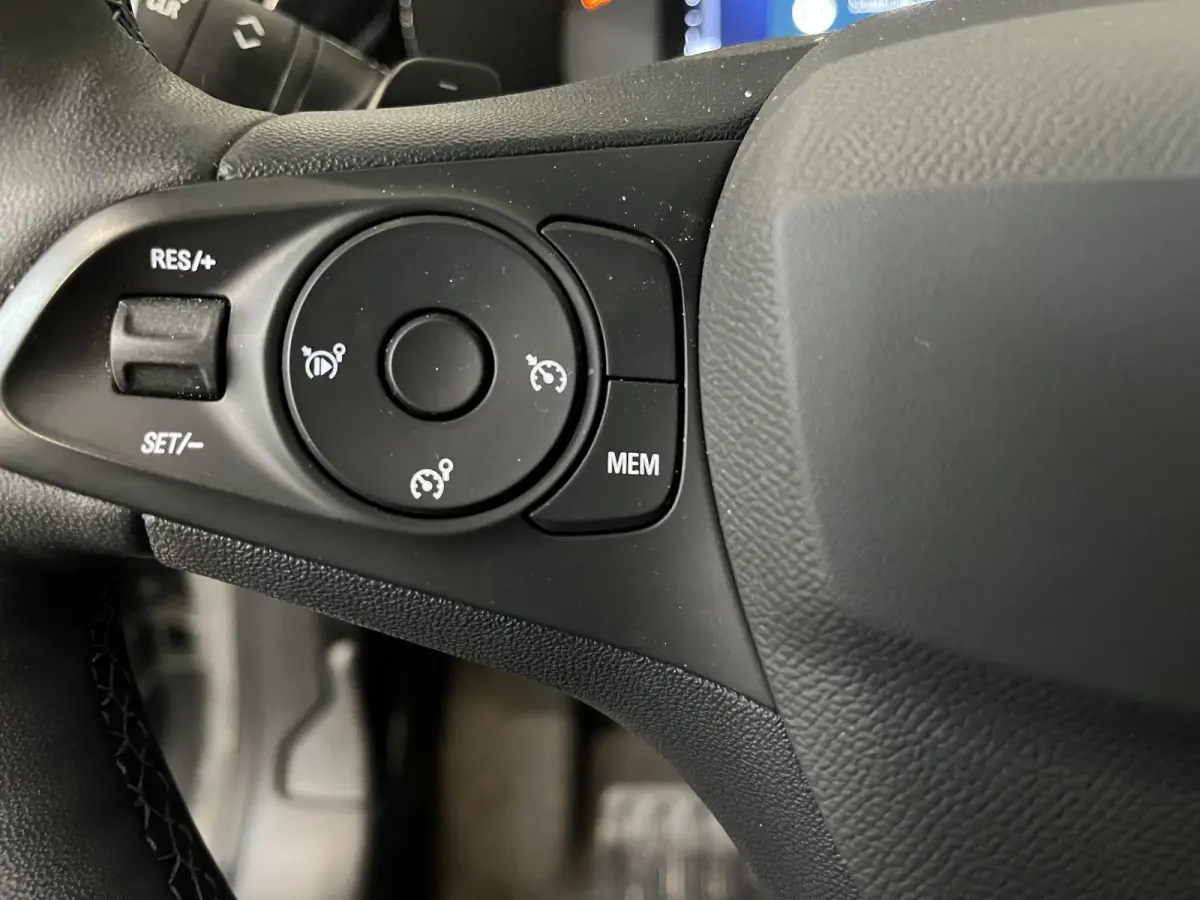 1.2 Turbo Automaat GS Line Airco Carplay Navigatie Cruise Control Full LED 16" Black Wheels PDC VA + Camera Virtual Cockpit