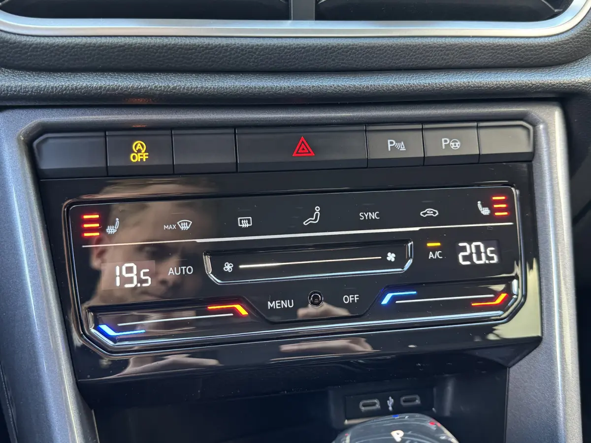 1.5 TSI 150PK DSG STYLE BUSINESS NAVI/IQ.LIGHT/TREKHAAK