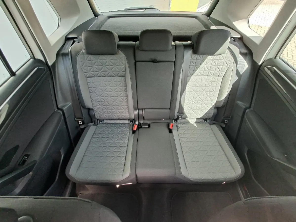 1.4 TSI eHybrid LIFE PHEV * Navigatiesysteem * Parkeercamera * Elektrische achterklep *