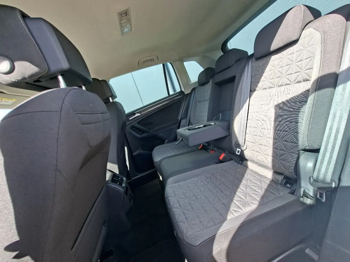 1.4 TSI eHybrid LIFE PHEV * Navigatiesysteem * Parkeercamera * Elektrische achterklep *