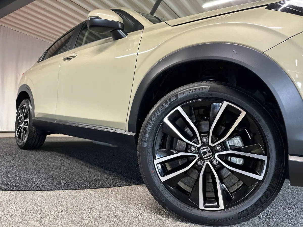 1.5 e:HEV Elegance Automaat | Navi