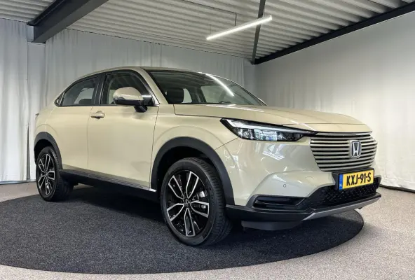 1.5 e:HEV Elegance Automaat | Navi