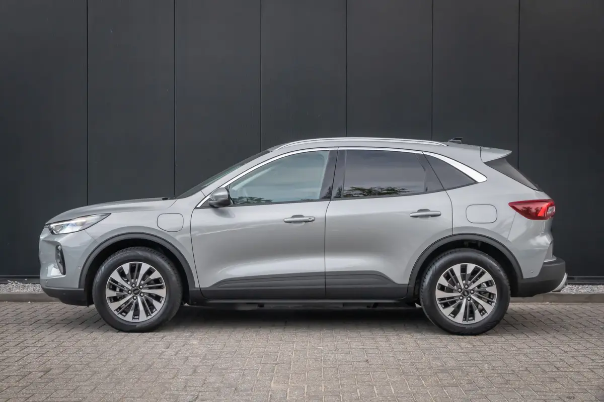 2.5 PHEV Titanium | Trekhaak | Adpative Cruise | 360 Camera | 18 inch