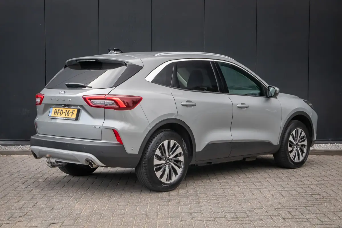 2.5 PHEV Titanium | Trekhaak | Adpative Cruise | 360 Camera | 18 inch