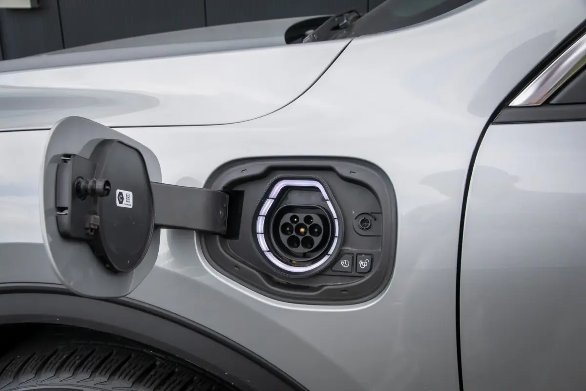 2.5 PHEV Titanium | Trekhaak | Adpative Cruise | 360 Camera | 18 inch