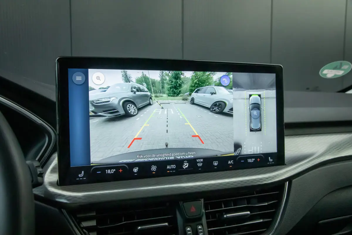 2.5 PHEV Titanium | Trekhaak | Adpative Cruise | 360 Camera | 18 inch