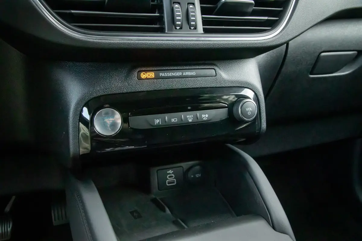 2.5 PHEV Titanium | Trekhaak | Adpative Cruise | 360 Camera | 18 inch