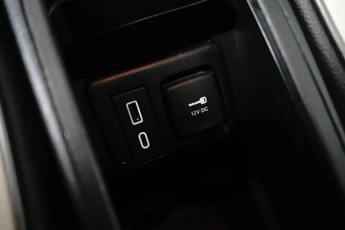 La Prima 42 kWh l Leder l 17" l Adaptive Cr Control l Stuurverwarming l Cabrio! l Navigatie l Side Assist l