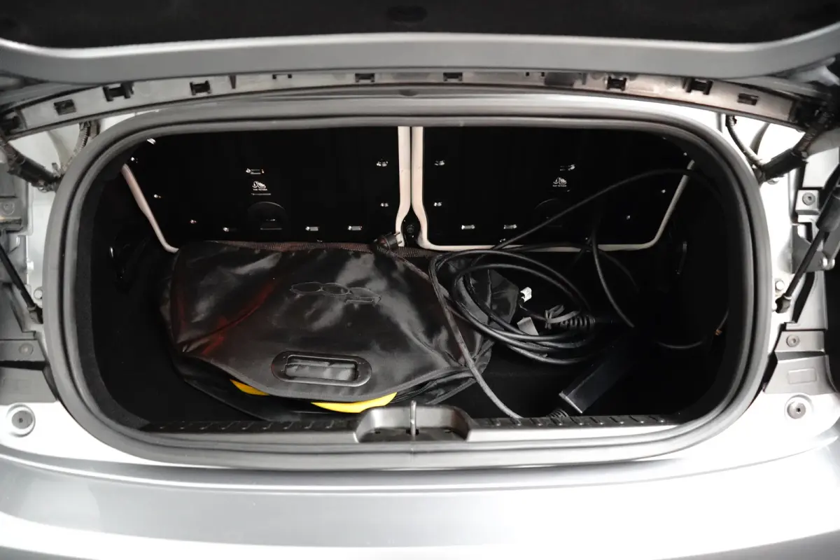 La Prima 42 kWh l Leder l 17" l Adaptive Cr Control l Stuurverwarming l Cabrio! l Navigatie l Side Assist l