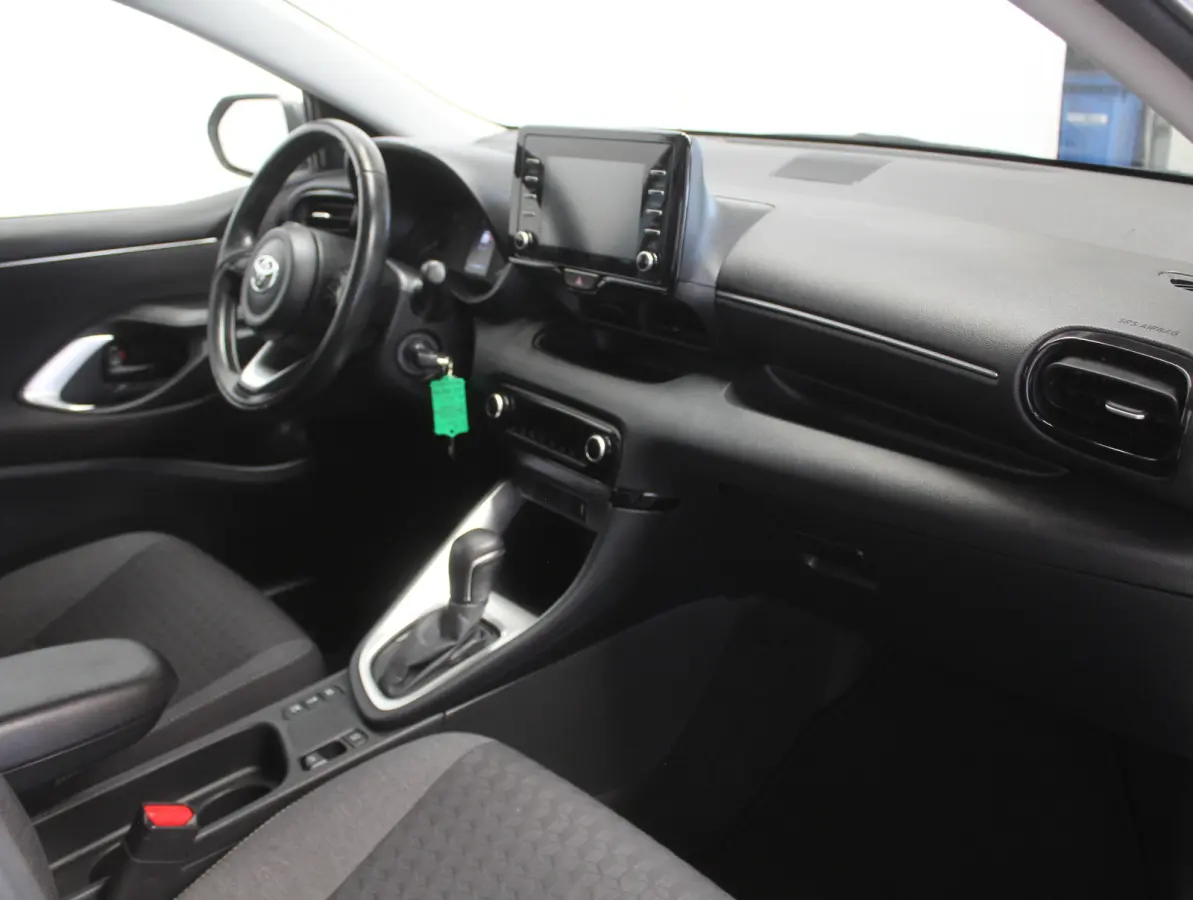 1.5 Hybrid Active NAVI | CARPLAY | AUTOMAAT | ADAPCRUISE | AFNBTREKHAAK | LED | CLIMATE | CAMERA