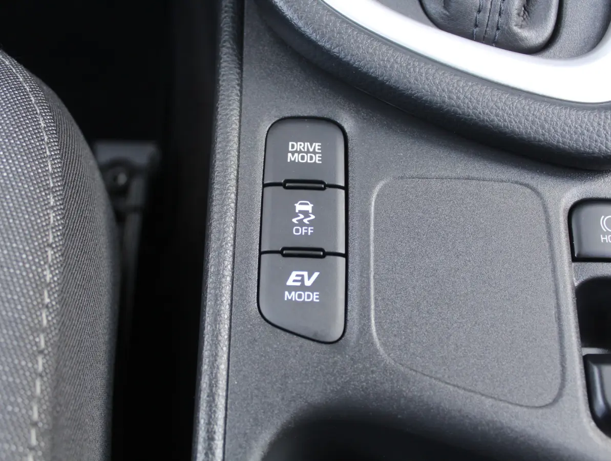 1.5 Hybrid Active NAVI | CARPLAY | AUTOMAAT | ADAPCRUISE | AFNBTREKHAAK | LED | CLIMATE | CAMERA