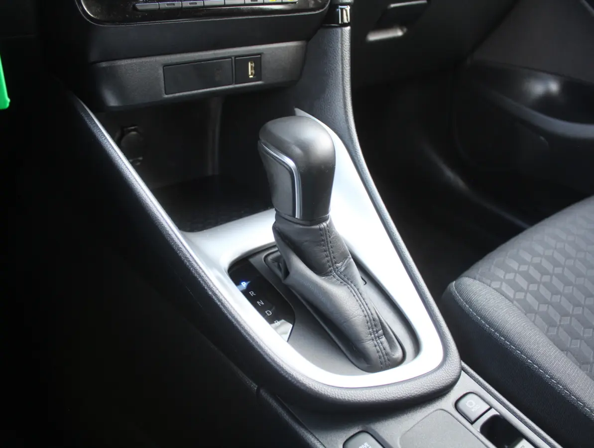 1.5 Hybrid Active NAVI | CARPLAY | AUTOMAAT | ADAPCRUISE | AFNBTREKHAAK | LED | CLIMATE | CAMERA