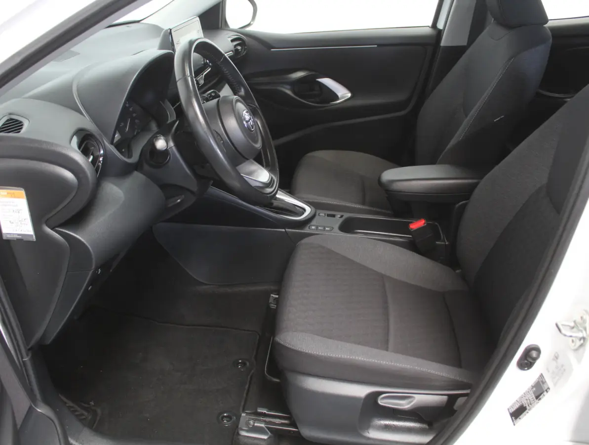1.5 Hybrid Active NAVI | CARPLAY | AUTOMAAT | ADAPCRUISE | AFNBTREKHAAK | LED | CLIMATE | CAMERA