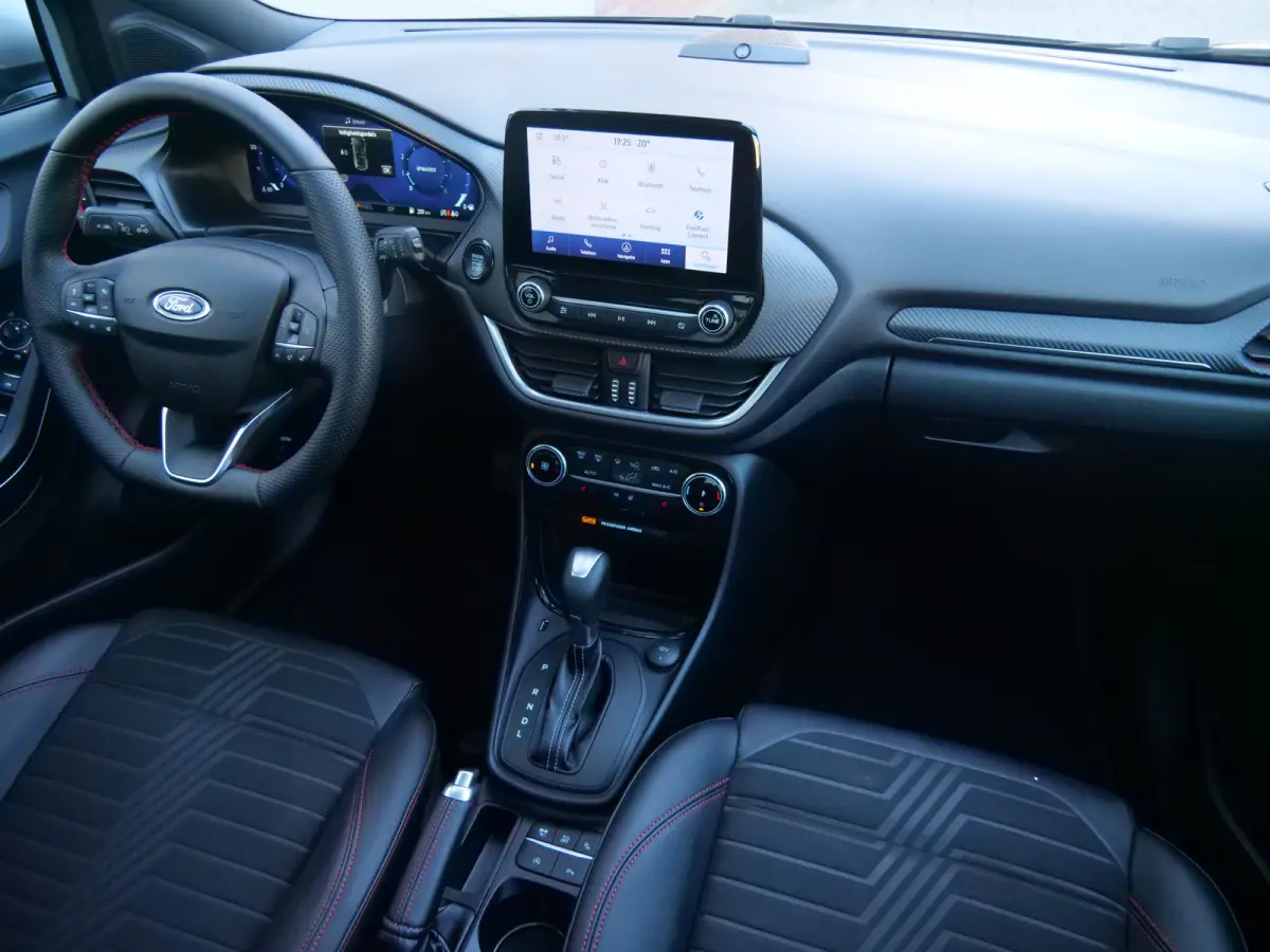 1.0 EcoBoost Mild Hybrid ST-Line X 125 Pk Automaat Navi / DAB / Apple Carplay / Trekhaak